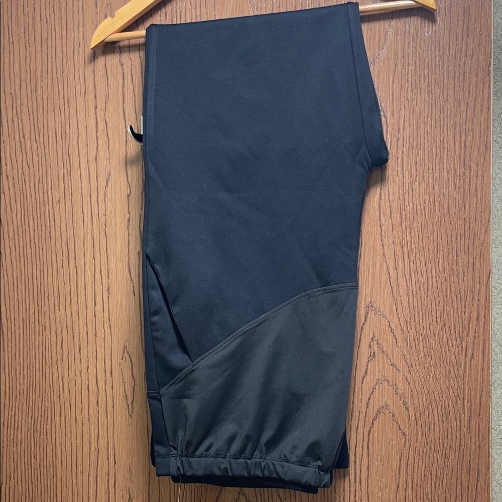 URBEST Women's Black Maternity Leggings. NWT. Size XXL. Inseam 32 Inches.